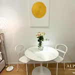 Alpha Romantic Apartment