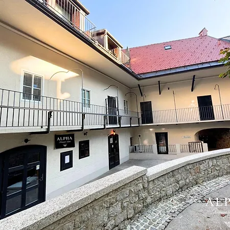 Alpha Romantic ليوبليانا