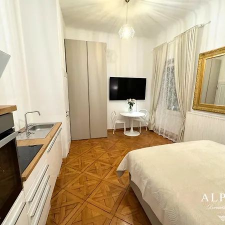 Apartment Alpha Romantic