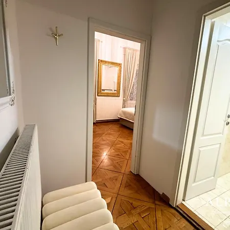 Apartment Alpha Romantic Ljubljana
