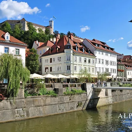 アパート Alpha Romantic